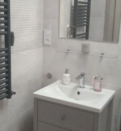 Апартаменты Klonowa Познань