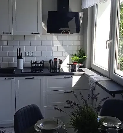 Klonowa Апартаменты Познань